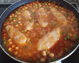 Foto del paso 10 de la receta: Garbanzos con lomos de merluza