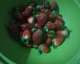 Une image de l'étape 1 de Confiture de fraise.