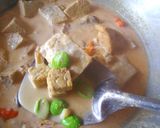 Foto langkah ke 4 dari resep Ikan asap / asep / peh masak santan pedas segar enak.
