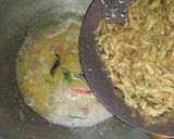 Foto langkah ke 5 dari resep Krengsengan Usus-Sayur.
