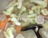 Foto langkah ke 3 dari resep Sop kembang Kol Bakso.