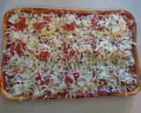A picture of step 18 of Cold Topping "Pittsburgh-Style" Tray Pizza.