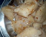 A picture of step 1 of Chinese chicken pakoray.