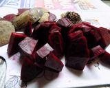 Foto del paso 3 de la receta: Cola de Raya al horno con zanahoria, remolacha, papa y calabaza