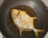 Gambar langkah 1 resipi Ikan Bawal Emas Masak Sweet Sour.