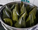Hình bước làm 3 của món Bánh ít lá cẩm nhân dừa