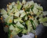 आवळ्याची चटणी (avlyachi chutney recipe in marathi) रेसिपी स्टेप 2 फोटो 