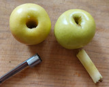 Foto del paso 1 de la receta: Manzanas al horno con mandarina