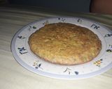 Foto del paso 5 de la receta: Tortilla de papa rallada y arvejas