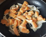 Foto del paso 2 de la receta: Pechuga de pollo en jugo de naranja y verduras