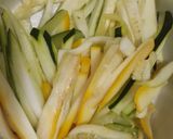 Foto del paso 3 de la receta: Plato de vegetales salteados cremosos con pasta🥦🌶️🧅🥕🍝