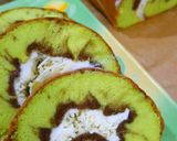 Foto langkah ke 7 dari resep Bolu Gulung Pandan Keju.