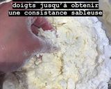Une image de l'étape 1 de Biscuits enrobés de chocolat blanc.
