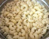 A picture of step 3 of Creamy Cheesy Schezwan Pasta.