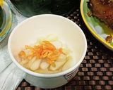 Hình bước làm 2 của món Cơm nhà với đùi gà nướng bơ sả