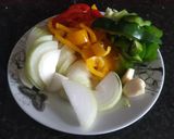 Foto del paso 1 de la receta: Espaguetis integrales con verduras y salsa de soja