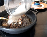 Foto del paso 6 de la receta: Arroz con calamares de lata