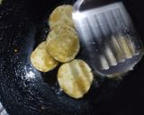 A picture of step 2 of Papri chaat.