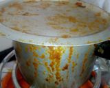 A picture of step 1 of Ndengu Chili.