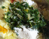 Foto del paso 4 de la receta: Tortilla de papa con acelga