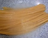 Foto langkah ke 1 dari resep Spaghetti simple.