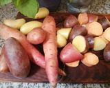 Une image de l'étape 1 de Écrasé de trio de pomme de terre orange cannelle.