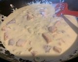 A picture of step 3 of Creamy salmon pasta.