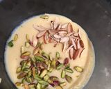 A picture of step 3 of Strawberry kheer.