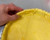 A picture of step 3 of Easy Cherry Cheese Tart.