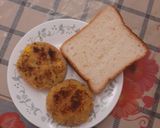 A picture of step 6 of Grilled veg corn cutlet with bread butter.
