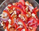 Csirkesaláta tésztával recept fázis 4 fotója