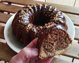 Foto del paso 16 de la receta: Bundt cake marmolado de almendras con cobertura de praliné de almendras y chocolate