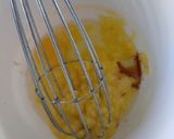 Foto del paso 3 de la receta: "Bizcochuelo" de coco y dulce de leche sin harina