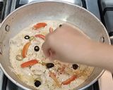 A picture of step 6 of Pizza Karahi.