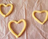 A picture of step 5 of Heart-Shaped Eggless Churros.