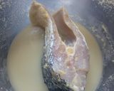 A picture of step 1 of Marinated,fried fish.