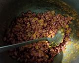 A picture of step 2 of Kidney beans veg.