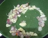 Foto langkah ke 2 dari resep Tumis Buncis Wortel Kol Sosis.