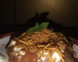 A picture of step 4 of Raj kachori.