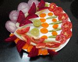 मिक्स वेजिटेबल सलाद (Mix vegetable salad recipe in hindi) रेसिपी चरण 4 फोटो