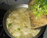 Foto langkah ke 4 dari resep Kuah Bakso Ayam.