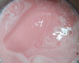 Foto langkah ke 5 dari resep Puding mawar.