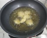 A picture of step 8 of Cheesy Banana Bombs.