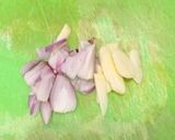Foto langkah ke 2 dari resep Sayur Bening Bayam Simple.