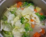 Foto langkah ke 3 dari resep Sup bakso bening.