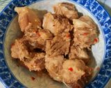 Hình bước làm 2 của món Sườn non ram mặn ngọt