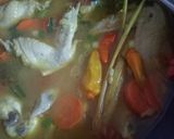 Foto langkah ke 6 dari resep Aseman Ayam kuah segar.