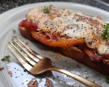 Foto del paso 8 de la receta: Tosta de pollo a la parmesana