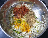 A picture of step 5 of Kanda Poha.