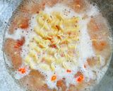 Foto langkah ke 3 dari resep Indomie Kuah Kornet.